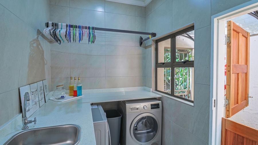 3 Bedroom Property for Sale in Safari Gardens North West